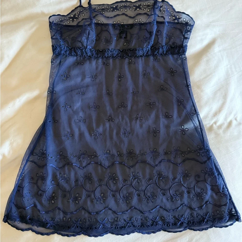Victoria's Secret Navy Blue Lace Top - Picture 4 of 5